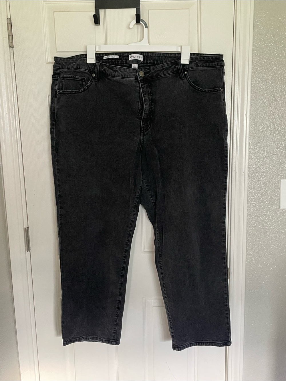Ava & Viv Women's High-Rise Black Jeans